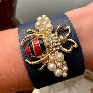 bumble bee cuff bracelet 🐝